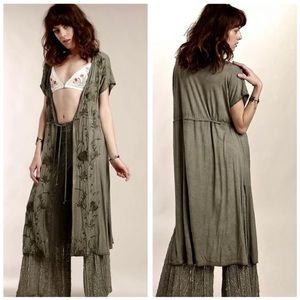 POL olive floral embroidered duster
